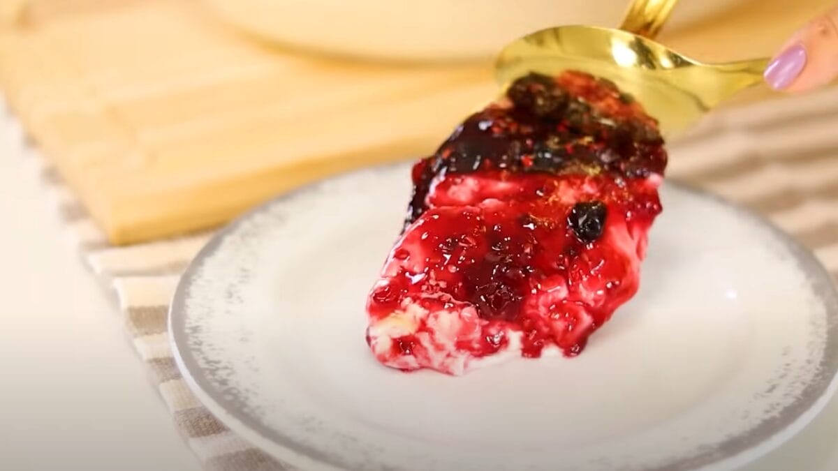 Sem forno: como fazer cheesecake de frutas vermelhas muito fácil