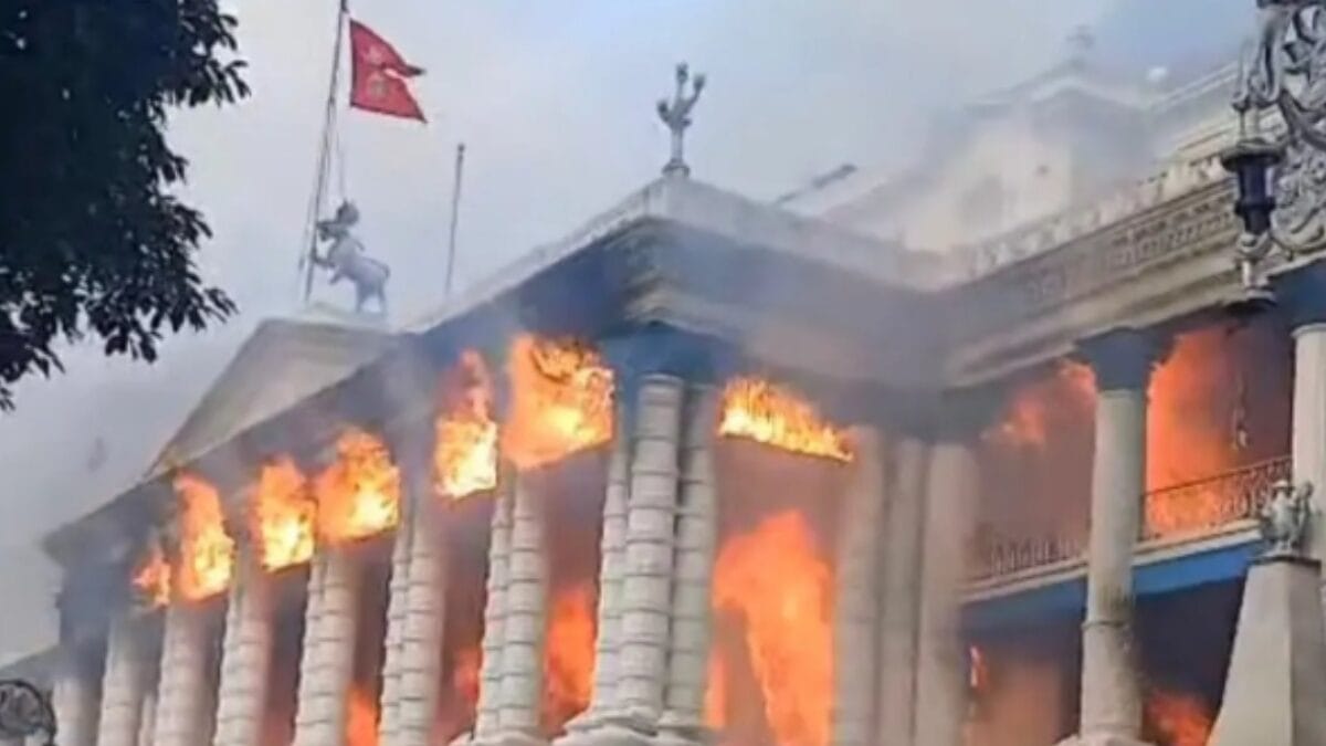 Como a primeira revolução da Geração Z explica a fúria no Nepal