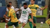 Chape perdeu com gol no fim da partida (Foto: AssCom Dourado, Divulgação)