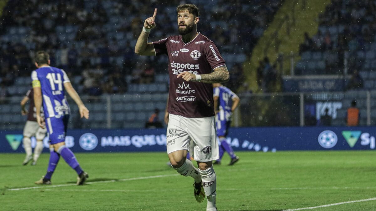 Ferroviária busca voltar a vencer após cinco confrontos