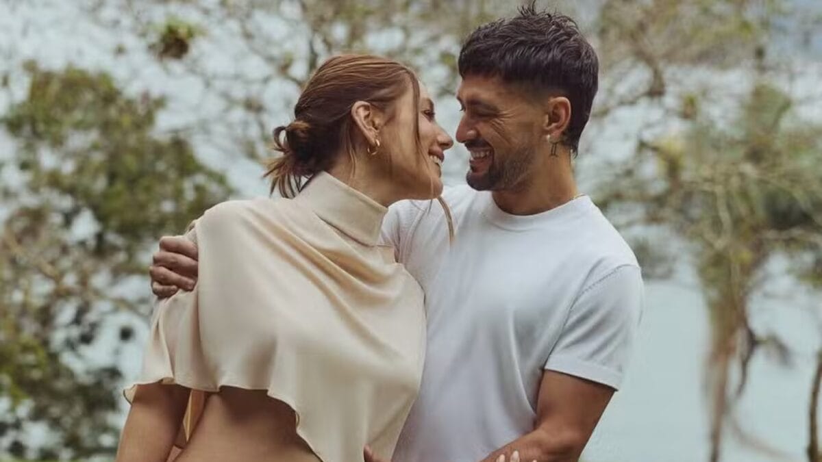 Arrascaeta e esposa celebram: anuncíado sexo do bebê que está a caminho!