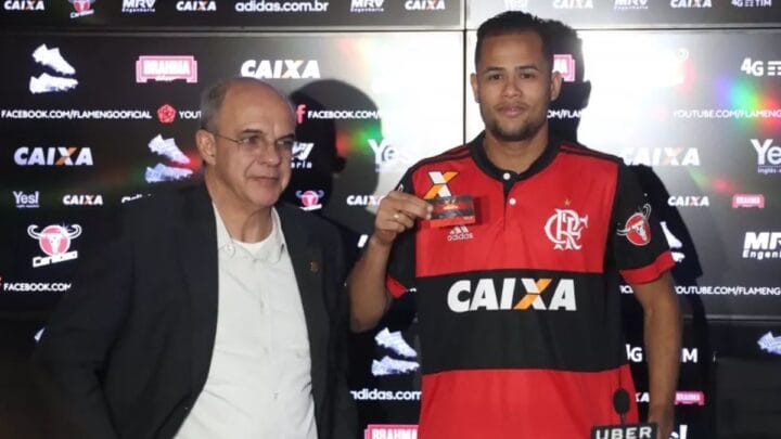 Geuvânio durante a apresentação no Flamengo