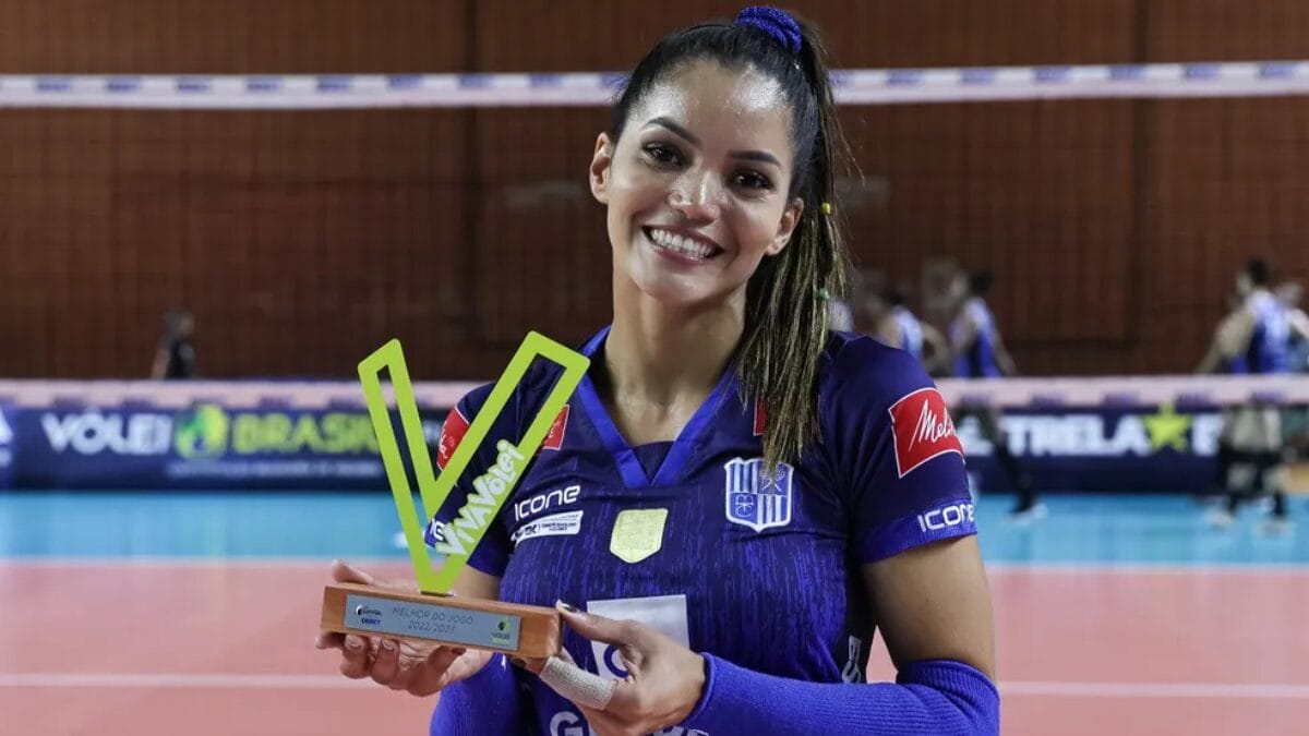 Líbero Nyeme foi escolhida a melhor em quadra na vitória do Minas sobre o Pinheiros (Foto: Ricardo Bufolin, ECP)