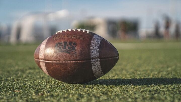 NFL é a principal liga de futebol americano do mundo (Foto: Reprodução, Pexels, Jean-Daniel Francoeur)