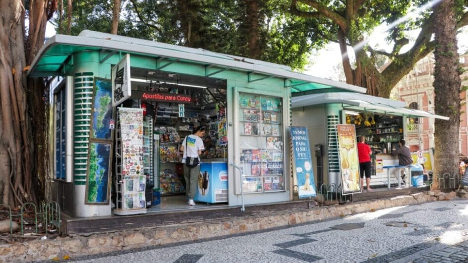 Números de quiosques notificados por ocupação irregular em Florianópolis pode chegar a 120