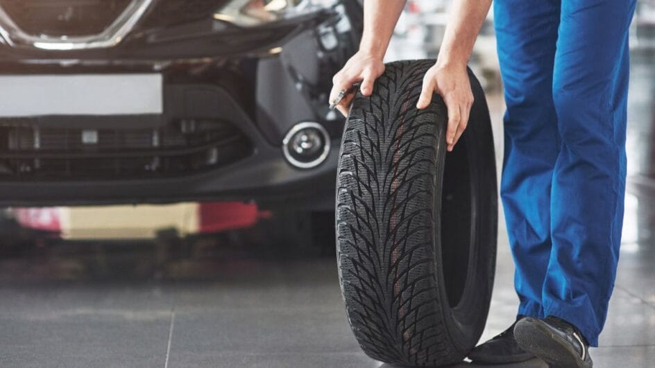 Manter os pneus em boas condições é fundamental para a segurança no trânsito. Foto: banco de imagens