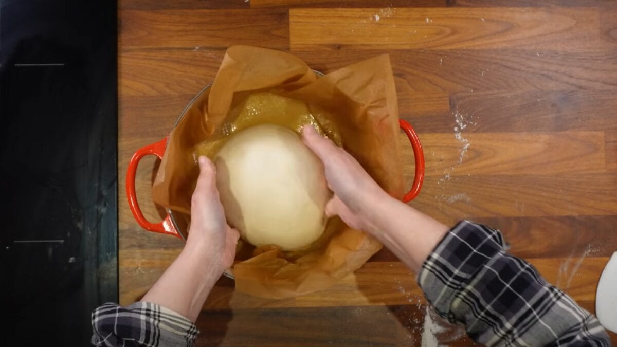 Pão fácil e barato leva só 4 ingredientes e fica delicioso