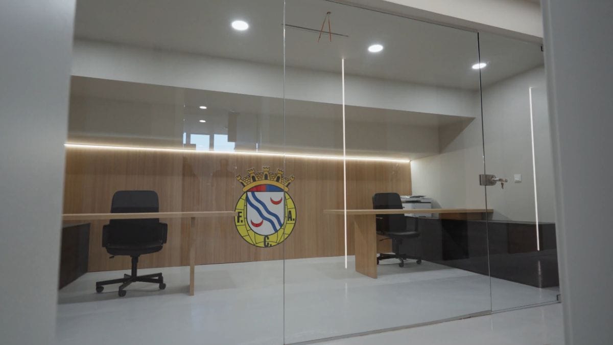 Reforma estádio Alverca 