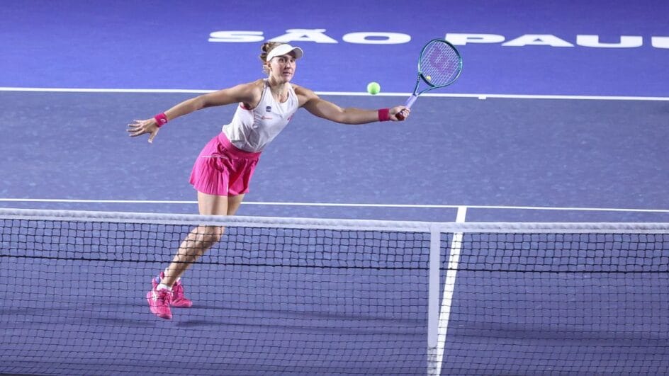 Segundo dia tem Bia Haddad em quadra (Foto: Fotojump, SP Open)