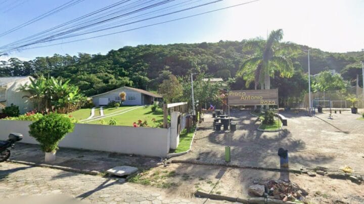 Tarde violenta termina com homem morto a tiros em praça do Litoral Norte de SC