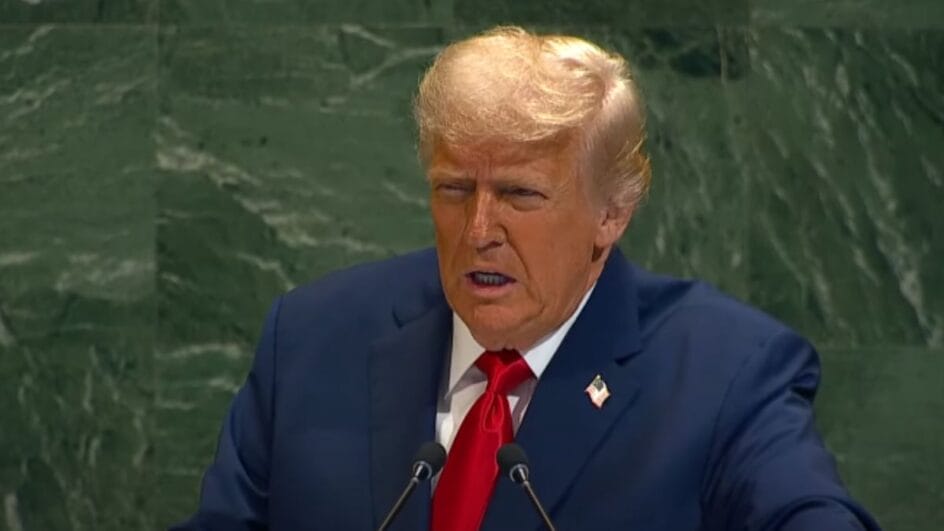 Representante do país anfitrião, Trump foi segundo a discursar e fez críticas à ONU (Foto: YouTube, Reprodução)
