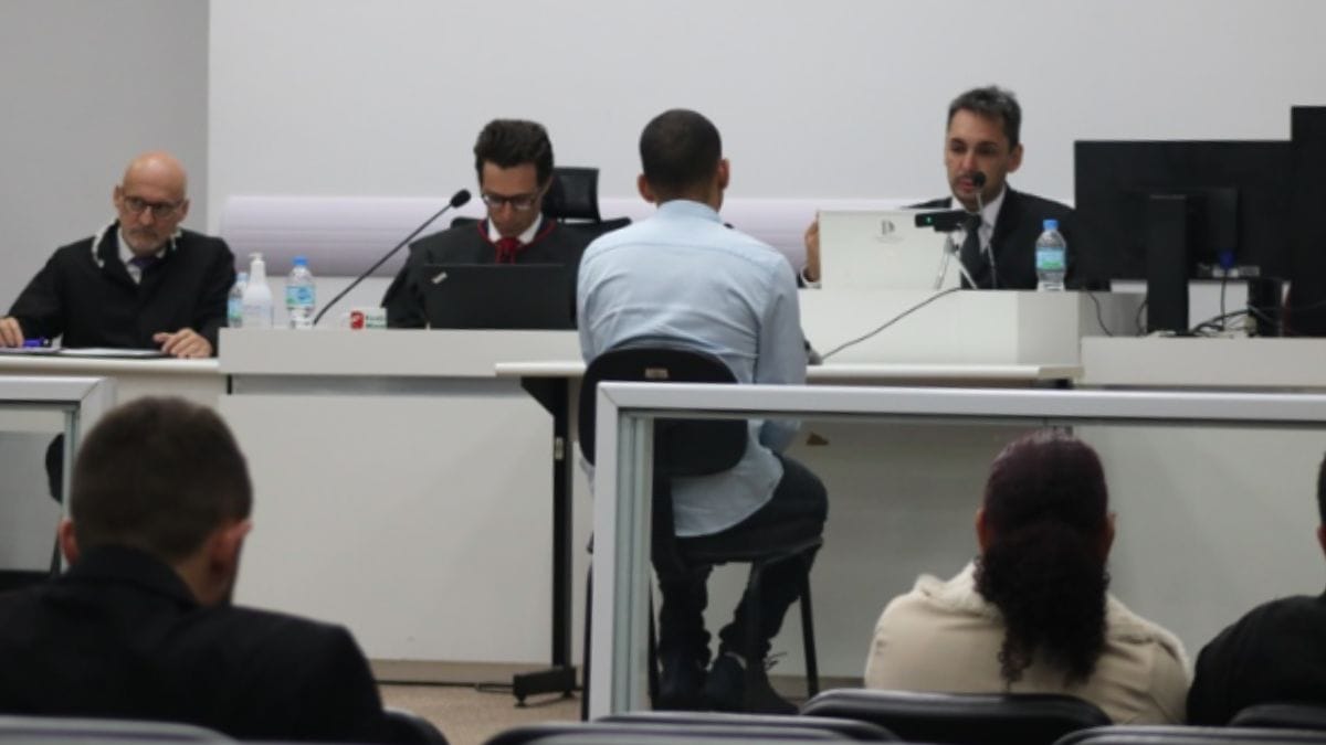 Motorista que atropelou e matou adolescente é condenado a mais de 10 anos em Blumenau