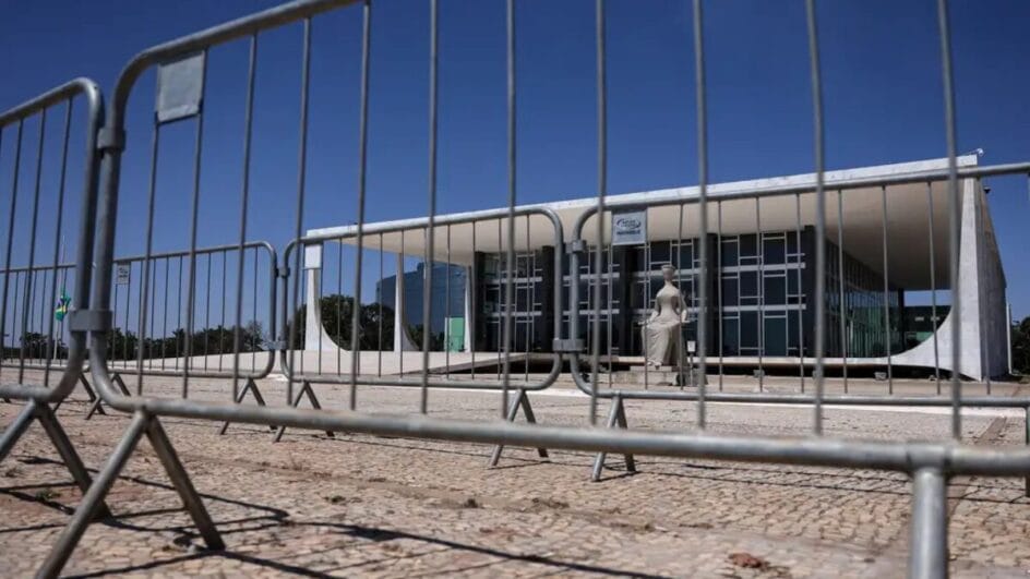 julgamento bolsonaro segurança do STF praca dos tres poderes