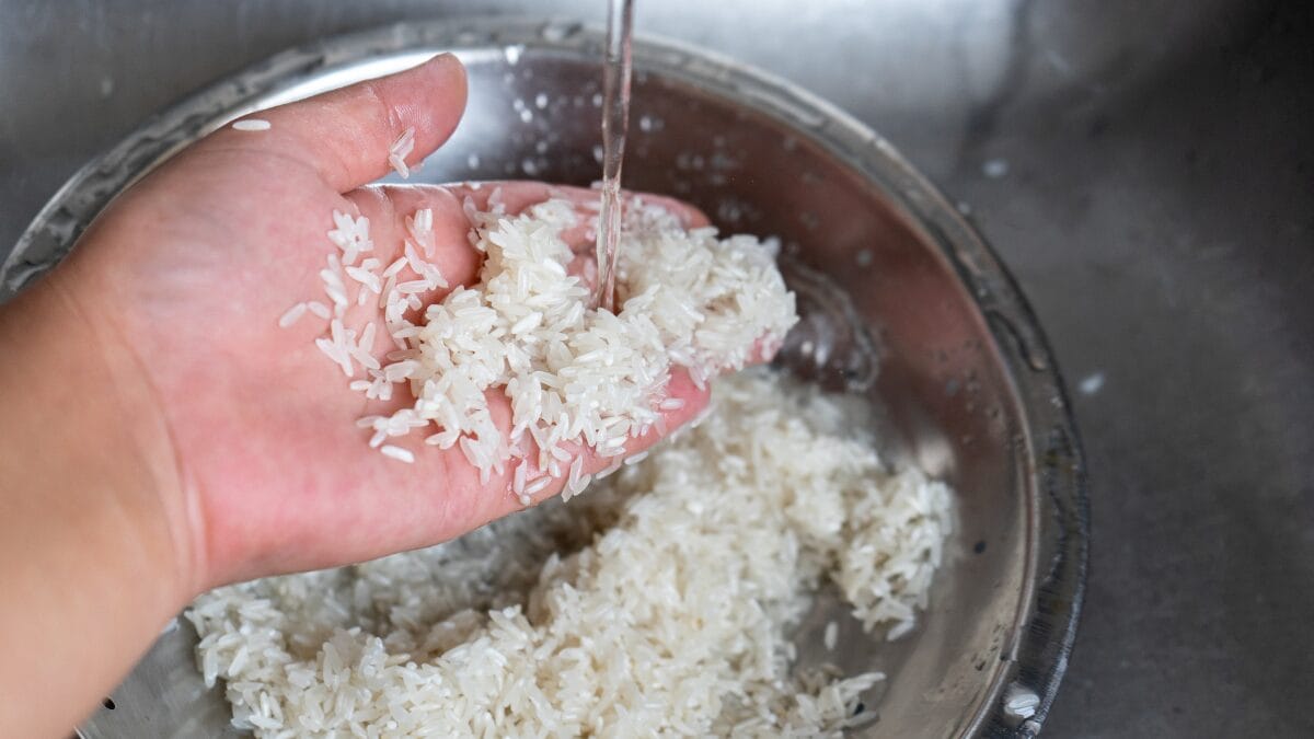 lavar o arroz