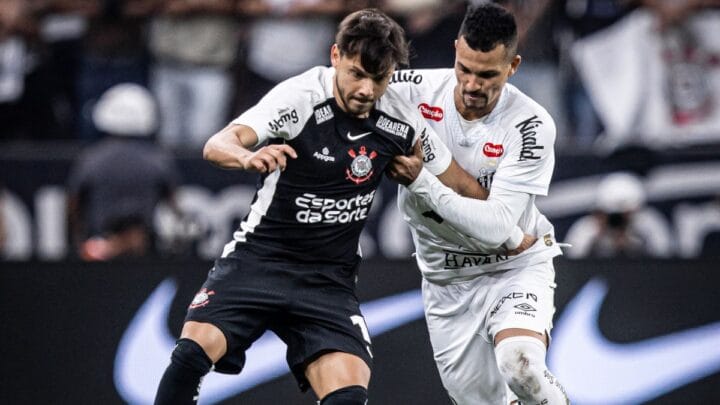 Santos e Corinthians jogam pelo Campeonato Brasileiro (Foto: Raul Baretta)