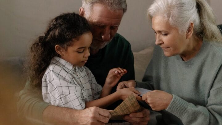 A 'síndrome do avô explorado': o limite do amor