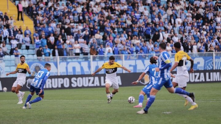 Avaí e Criciúma empatam na Série B