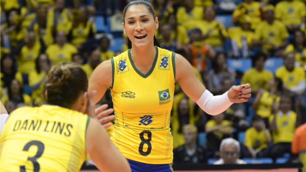 Bicampeã Olímpica Jaquelie Carvalho