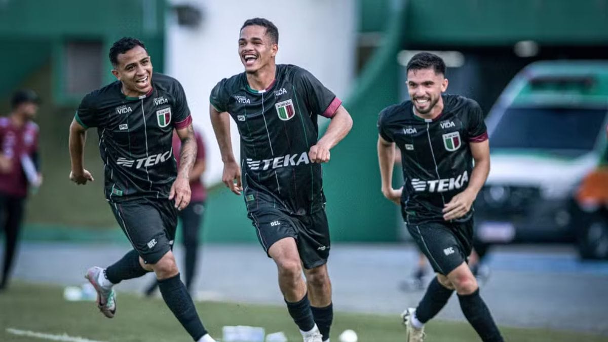 Blumenau vence em casa