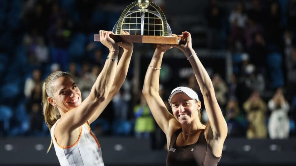 Brasileira Luisa Stefani a direita