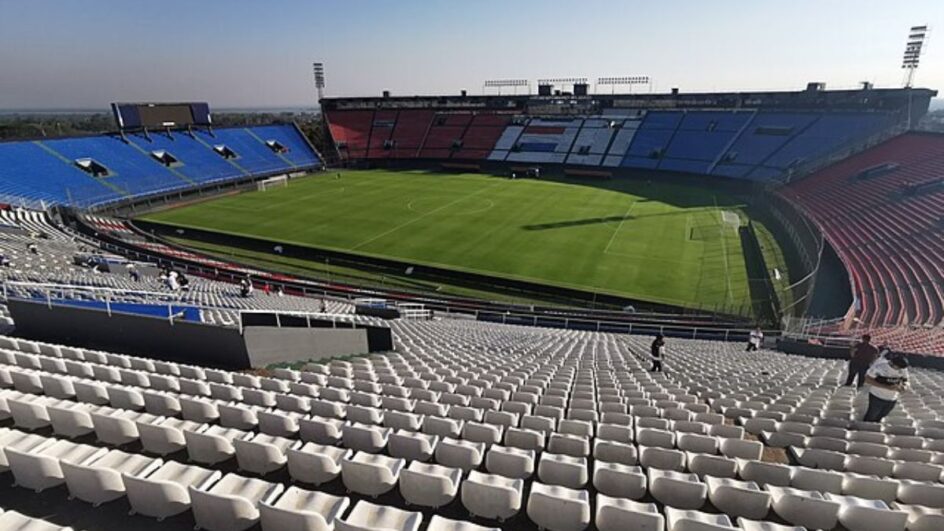 Estádio Defensores del Chaco, em Assunção (Foto: Hazaña17, Wikimedia Commons)