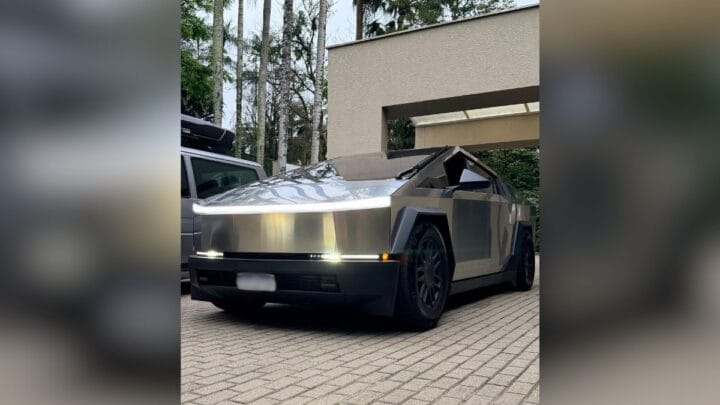 Tesla Cybertruck em Joinville (SC)