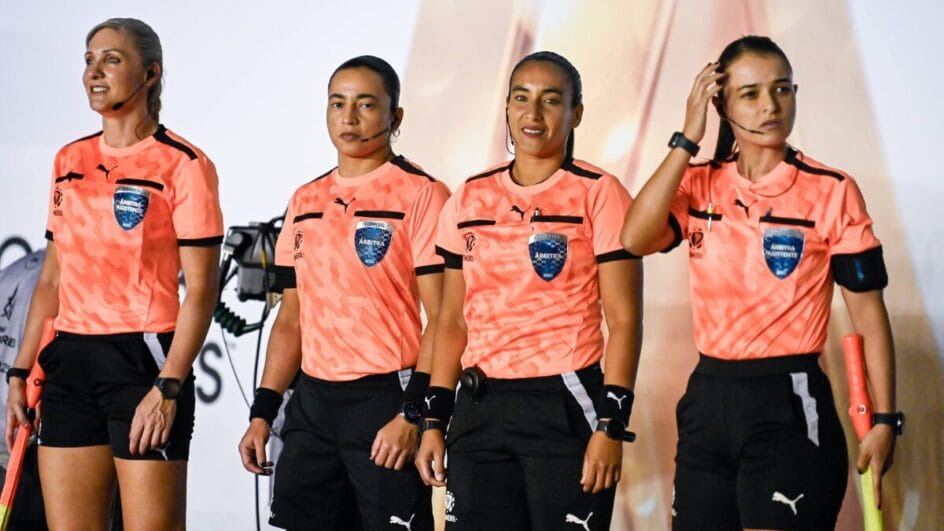 Edina Alves, da esquerda para a direita, em segundo lugar