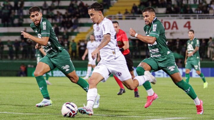 Ferroviária é o mandante da partida desta quinta (Foto: Luis Miguel Ferreira, Ferroviária)