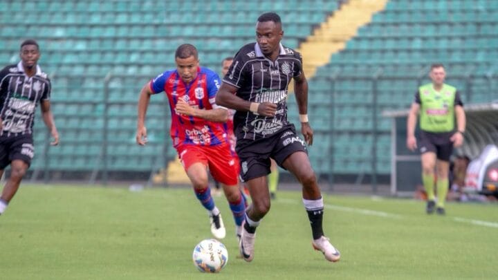 Figueirense empata com o Marcílio Dias