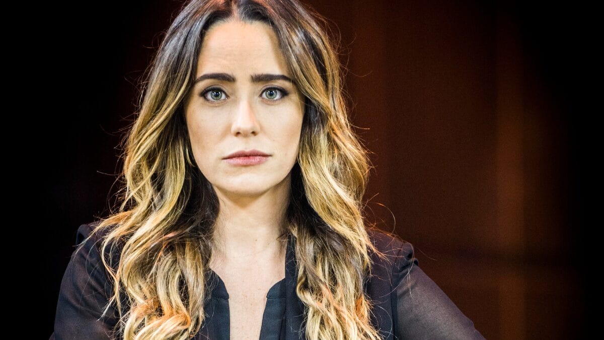 Fernanda Vasconcellos em Haja Coração (2016)