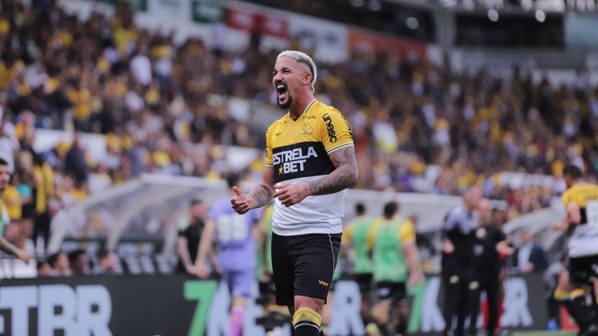 Criciúma é o mandante da partida (Foto: Celso da Luz)