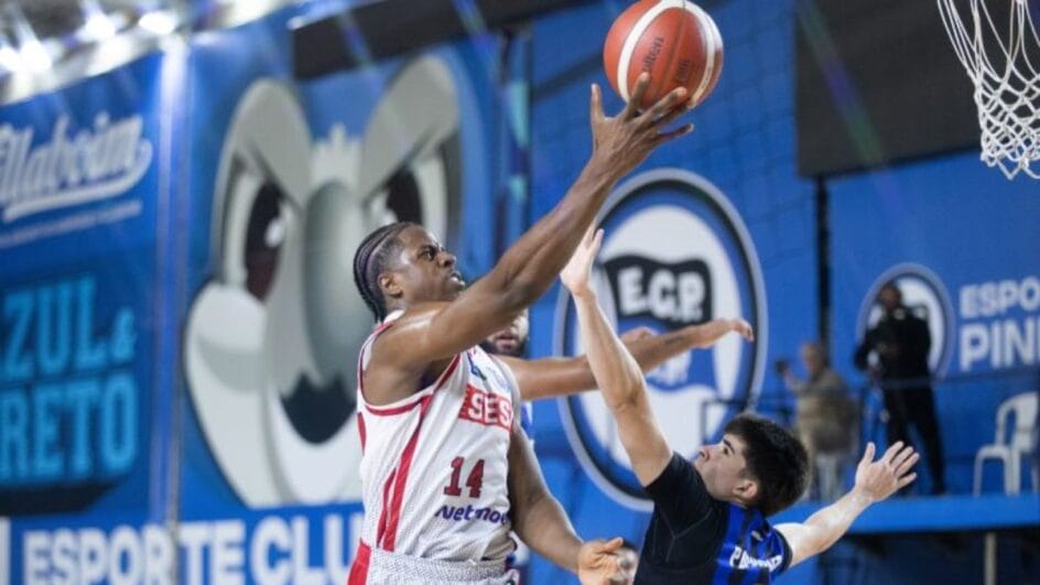 Franca volta a jogar nesta terça (Foto: Gabriella Garbim, ECP)