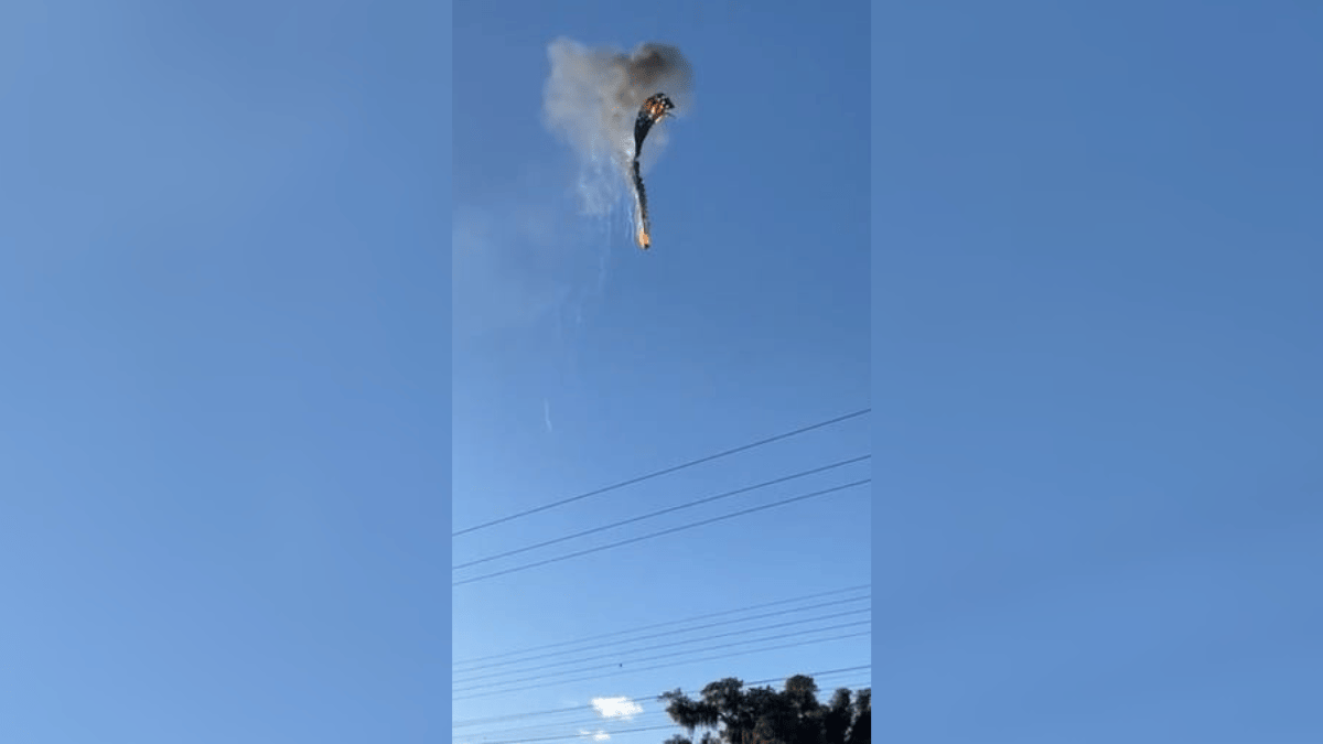Balão pegou fogo após cinco minutos no ar (Foto: Redes sociais, Reprodução)
