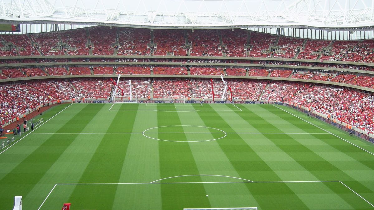 Emirates Stadium (Foto: Arsenal mjh, Wikimedia Commons, banco de imagens)