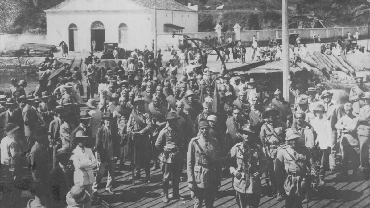 Tropas entraram em Santa Catarina no fim de outubro (Foto: FGV CPDOC Arquivo)
