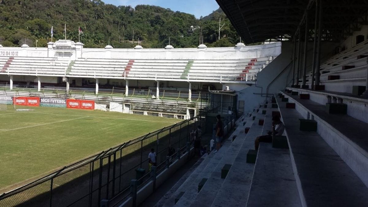Estádio de Laranjeiras, do Fluminense (Foto: Alexandre Magno Barreto Berwanger, Wikimendia Commons, banco de imagens)