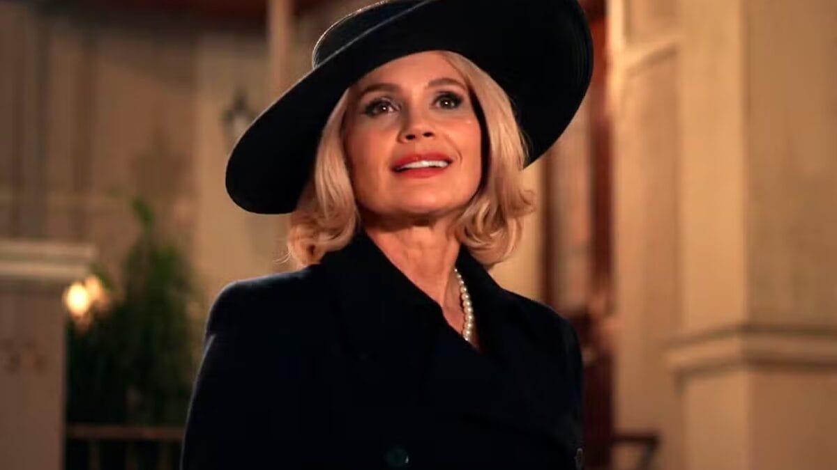 Sandra, personagem de Flávia Alessandra em Êta Mundo Melhor!