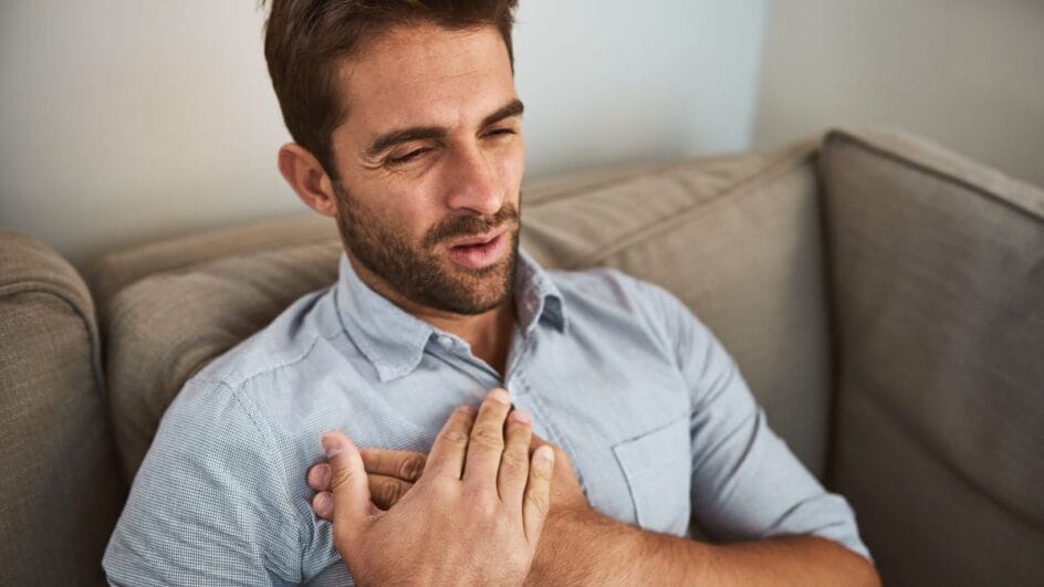 Academia e sexo são perigosos para quem tem arritmia? Médico esclarece limites do coração