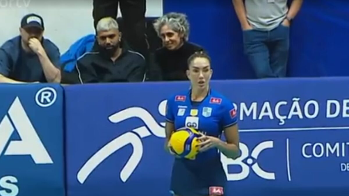 Atacante do Cruzeiro viu o Minas vencer mais um confronto