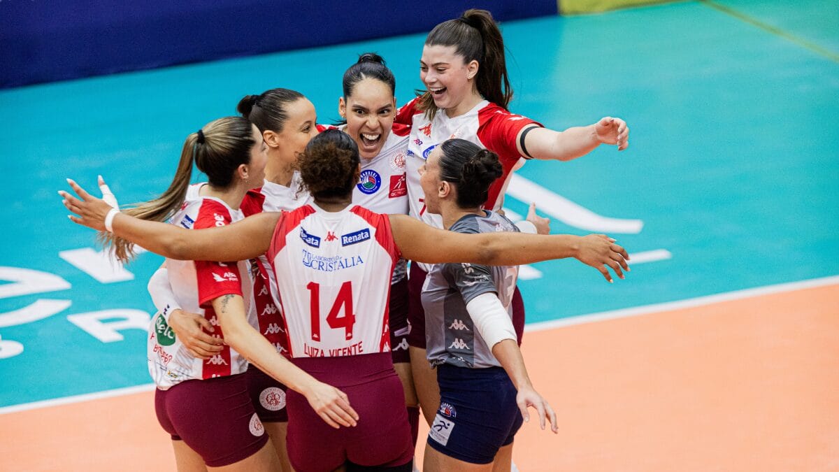 Atletas do Barueri comemorando em roda ponto sobre o Fluminense pela sétima rodada da Superliga Feminina 202526