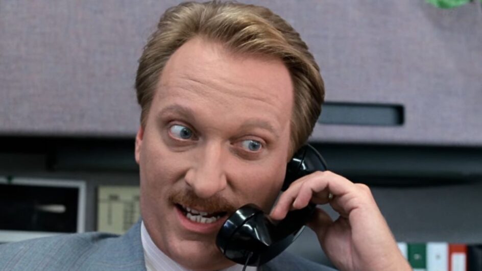 Ator Jeffrey Jones foi preso em 2002 por crimes sexuais e banido de Beetlejuice 2