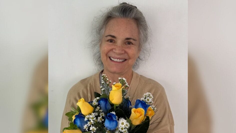 Atriz global apoia nome de Flávio Bolsonaro para presidência