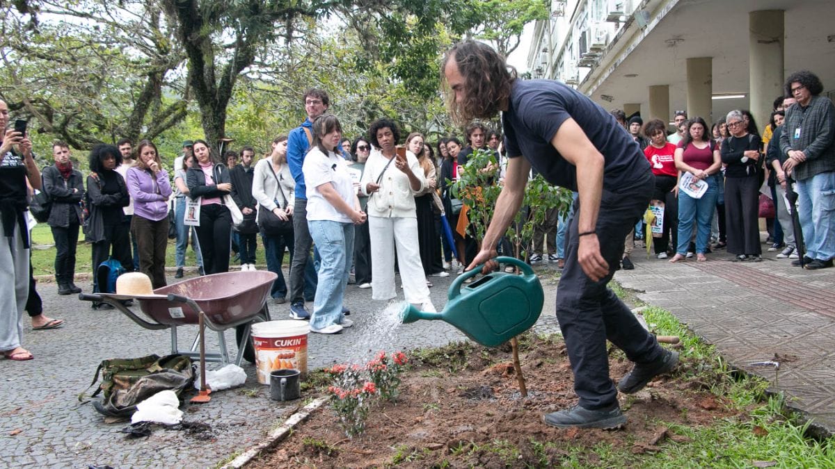 Ato na UFSC homenageia Catarina Kasten
