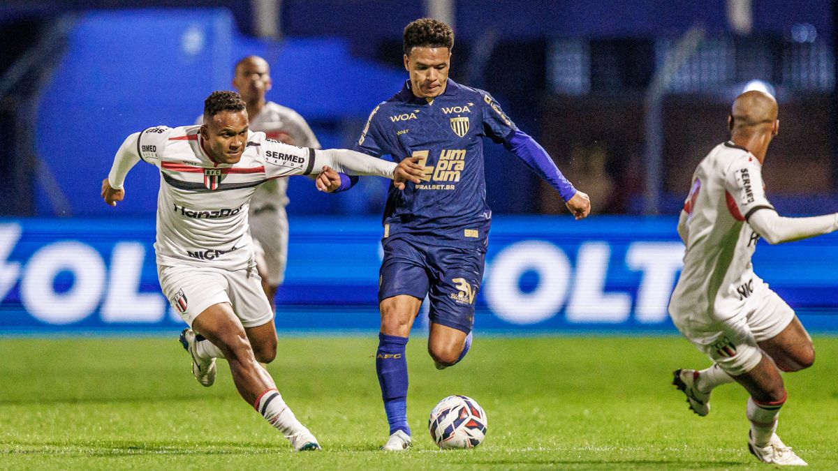 Botafogo-SP é o mandante da partida (Foto: Fabiano Rateke)