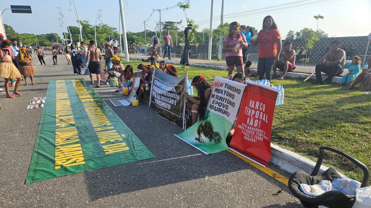 A manhã de COP30 começa com corre-corre de seguranças após manifestantes ocuparem entrada da Blue Zone (Foto: Bianca Bertoli, Reprodução)