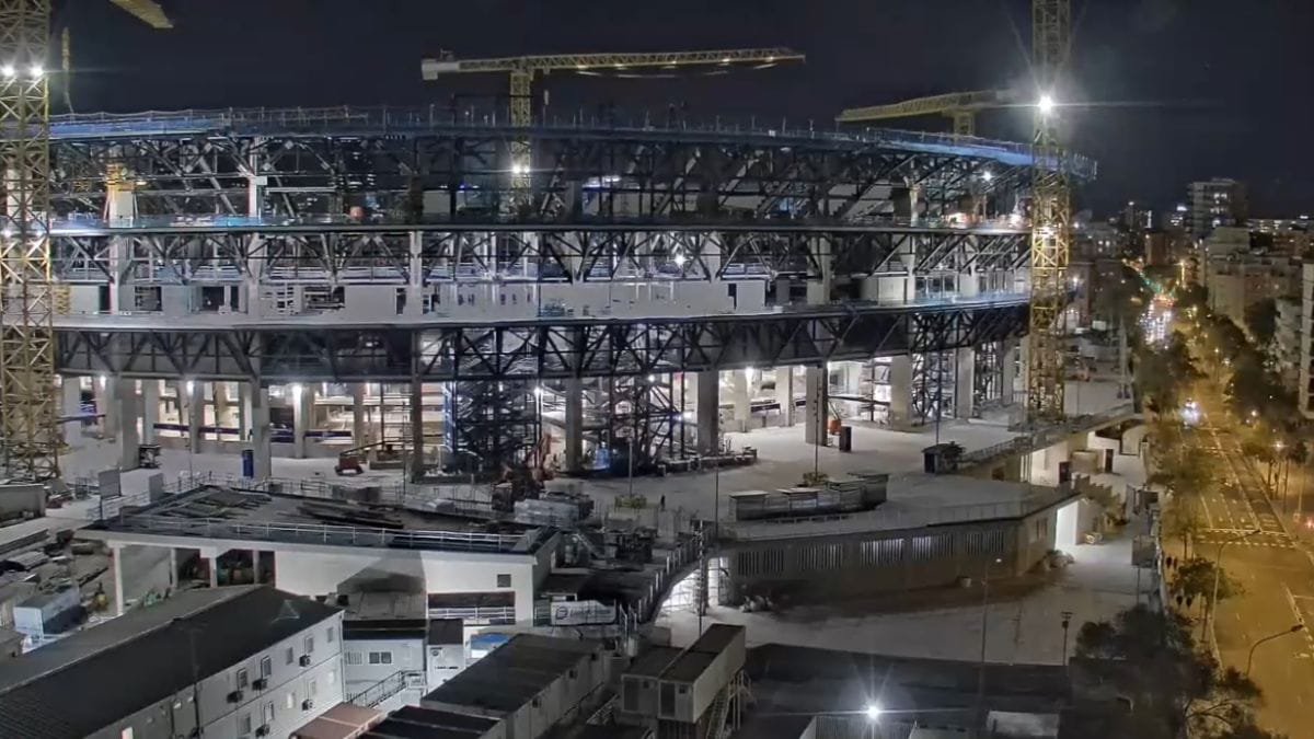 Camp Nou durante a noite (1)