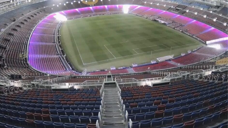 Camp Nou durante a noite (1)
