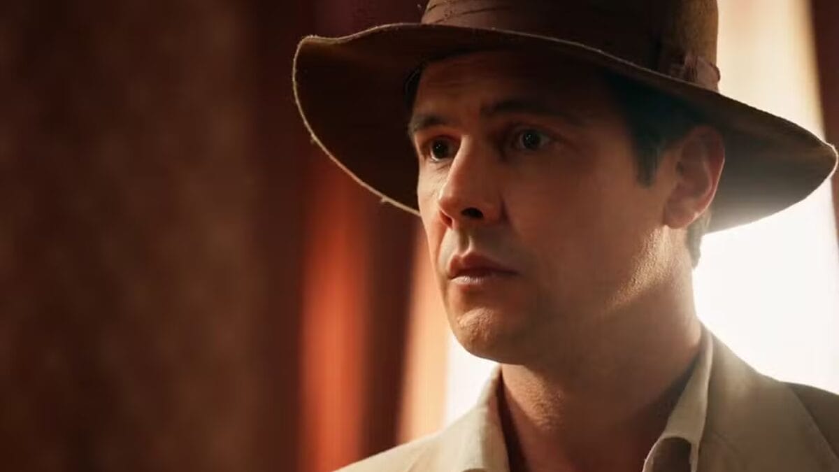 Candinho (Sergio Guizé) se choca com notícia de gravidez de Zulma (Heloisa Périssé) em Êta Mundo Melhor!