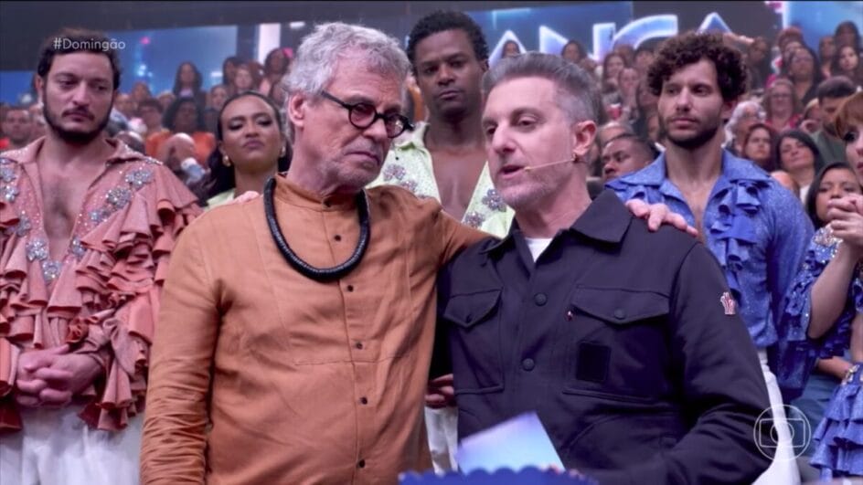 Carlinhos de Jesus Domingão com Huck