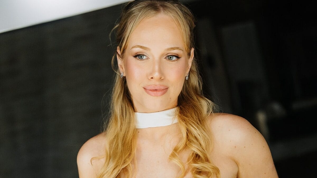 Casamento de Gabriel o Pensador na Praia do Rosa, em Imbituba